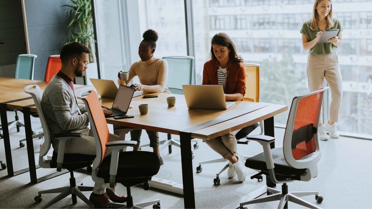 corporate-responsibility-people-hero